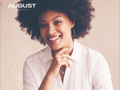 August-smycken hos Smycka